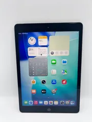 P14// iPad 第8世代 32GB WiFi + Cellular SIMフリー　バッテリー100％