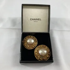 CHANEL（シャネル）フェイクパール　コメ付き　2・6　イヤリング　ゴールド