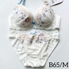 Item thumbnail for item 502676b3-1cfe-415a-b424-dae986d668fb