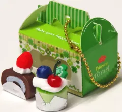 【中古】キーホルダー クローバーBOX 「超リアル!クリア小窓付き!箱入りケーキマスコット Dreamy」