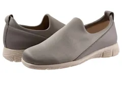 トロッターズ レディース シューズ スリッポン・ローファー Trotters Ultima Sage セージ