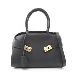 大幅値下げ中】Ferragamo ハンドバッグ ハグ Hug スウェード - メルカリ
