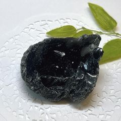 天然石 モリオン カービング 亀さん 瑪瑙台座付き⭐️2627 - メルカリ