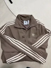 アディダス ジャージ 出品