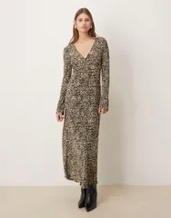 マンゴ レディース トップス ワンピース Vネック ミディワンピース プリント ミディ Mango v neck long sleeve plisse midi dress in leopard print BROWN ブラウン