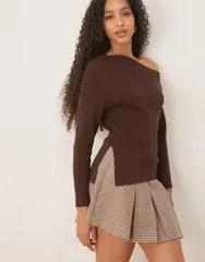 エイソス レディース アウター ニット・セーター アシンメトリー オフショルダー ニット ASOS DESIGN knit asymmetric offshoulder top in rib in chocolate Chocolate チョコレート