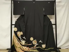 平和屋着物■豪華黒留袖　駒刺繍　鬘帯絵皿飛鶴花文　金彩　正絹　逸品　CABE7886ev