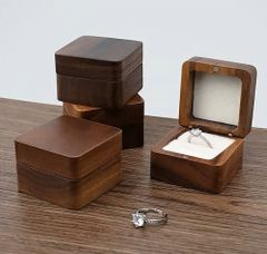 限定1台】古材が刻む、7つの物語。7本掛けギタースタンド（ステイン