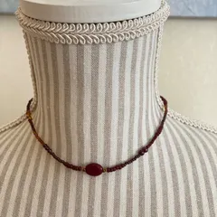 ブラウンカラーのビーズネックレス/チョーカー 上品