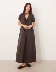 Item thumbnail for item 9f5ebfee-1a1e-48ee-a7ac-2fdcbd845f7a