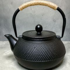 釜師 熊谷健次郎作 鉄瓶 南部鉄器 霰 アラレ ひねり鉉 急須 平丸型 