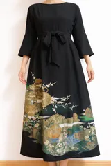 一点物 着物リメイク ロングワンピース ドレス 黒留袖 正絹  落款 作家物 駒刺繍