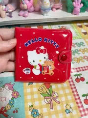 サンリオ ハローキティ エナメル PVC ビニール 二つ折り財布