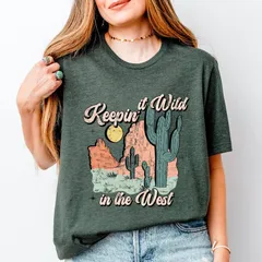 Simply Sage Market レディース トップス Tシャツ Simply Sage Market Keepin It Wild Colorful Short Sleeve Tee Forest フォレスト