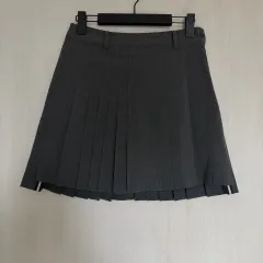 TaylorMade Golf（テーラーメイドゴルフ） プリーツ テニス スカート アシンメトリー (グレー)