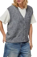 アーバンアウトフィッターズ レディース アウター ベスト Vネック セーター BDG Urban Outfitters VNeck Sweater Vest Grey グレーのサムネイル