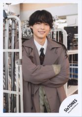 SixTONES 松村北斗 ABARERO オフショ 公式写真 - メルカリ