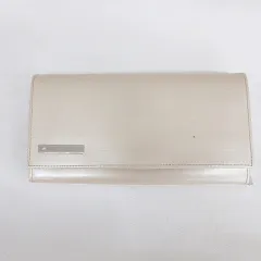 ヨンドシー 4℃ 長財布 ウォレット 小銭入れ 札入れ カード入れ ロゴ プレート ベージュのサムネイル