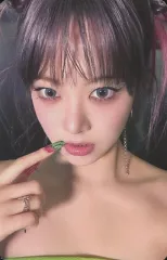 【中古】コレクションカード(女性) LE SSERAFIM/ホン・ウンチェ(HONG EUNCHAE)/CD「CRAZY」(Weverse Albums ver.)フォトカード