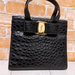 2026年最新】ferragamo トートバッグの人気アイテム - メルカリ