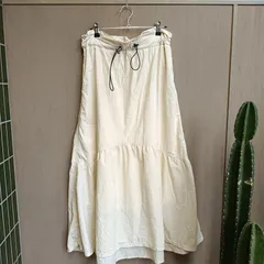 ★ボリューム感が可愛い！★ カスタネ Kastane 『ナイロン素材が程よくカジュアルダウン』 ナイロンティアードボリュームスカート【F】