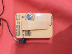 【現状品】希少 SONY SRF-80 FMラジオ専用ウォークマン　イヤホン付 現状品】希少 SONY SRF-80 FMラジオ専用ウォークマン イヤホン付