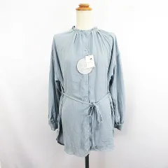 アースミュージック&エコロジー EARTH MUSIC & ECOLOGY チュニック ワンピース 長袖 スタンドカラー ペットボトルリサイクル フロントボタン F サックス ※EKM