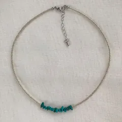 天然石ターコイズとシルバービーズのネックレス/チョーカー