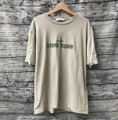 05SS 美品】ストーンアイランド Tシャツ ロゴ刺繍 ガーメント カーキ S 
