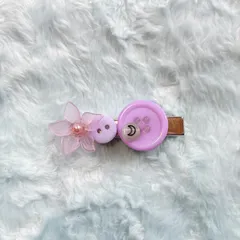 ボタンのヘアクリップ(むらさき)/ハンドメイド/ヘアピン