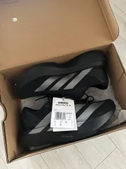 新品) adidas アディゼロ EVO SL ランニングシューズ (240サイズ)