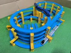 プラレール　ぐるぐる無限ループ ４段タワー・デラックス レイアウト　南海ラピート　近鉄アーバンライナーNEXT