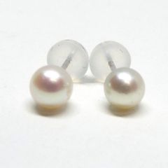 伊勢志摩英虞湾産あこや真珠 7.6 7.7mm パールピアス - メルカリ