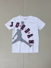 ジョーダン キッズ 半袖Tシャツ 4-5Y