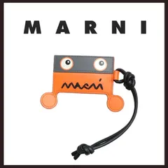 新品未使用　MARNI (マルニ)　シンボルロゴ レザーチャーム　オレンジのサムネイル