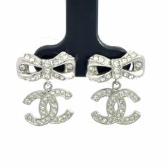 CHANEL シャネル ピアス ココマーク チェーンレザー リボン - メルカリ
