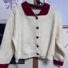 ハートボタン アイボリー ニット カーディガン