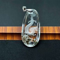鑑別書付き✨極上透明感 天然水晶 龍神彫刻 ペンダント ネックレス 