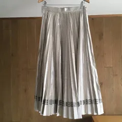 美品　ETROエトロ　プリーツ　スカート４０のサムネイル
