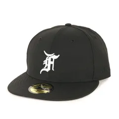 【美品】FEAR OF GOD フィアオブゴッド キャップ サイズ:7 1/2(59.6cm) | FOG ESSENTIALS ×NEW ERA Fロゴ ベースボールキャップ | ブラック 黒 | ブランド 帽子【メンズ】【中古】のサムネイル