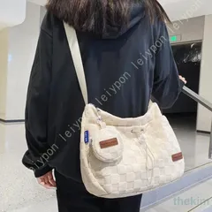 レディース ショルダーバッグ 斜めがけ 大容量 軽量 撥水 キャンバス トートバッグ A4サイズ マザーズバッグ