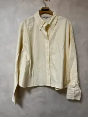アイボリー シャツ