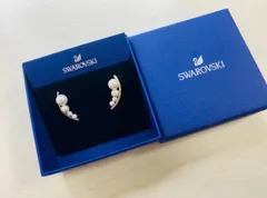 スワロフスキーSwarovski Fundamentalパールピアス