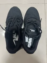 ナイキ ランニングシューズ ブラック