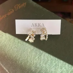 Hoop pearl bijou earring フープ　パール　ビジュー　イヤリング　ピアス　ミニ　華奢　お洒落　お出かけ　樹脂　金属アレルギー　パーティー　普段使い　AKKA デイリー　可愛い　高見え　痛くない