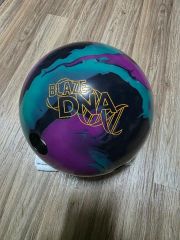 ストーム ブレーザー DNA ボーリング 15 パウンド 公式球 出品 - メルカリ