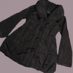 CECIL McBEE セシルマクビー キュービックボタン ポイント ブラック レース カラ ダウン