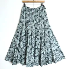 インゲボルグ★シックな花柄ティアードスカート ロング丈 グレー系 シアー感♪薄手 z19219