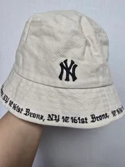 NEW YORK ヤンキース 刺繍 バケットハット アイボリー