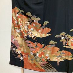D562 黒留袖　華文　鳳凰　落款入　正絹　着物　袷 D657 黒留袖 華文 鳳凰刺繍 更紗 金駒刺繍 落款入 桐紋 正絹 着物 袷